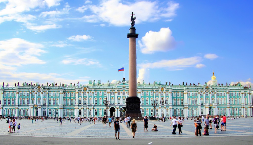 Palace Square of St Petersburg - city's downtown